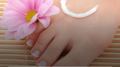 மனைவியின் பாதங்கள்